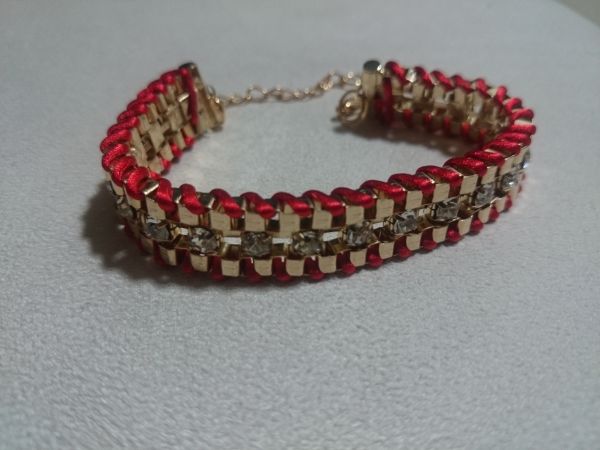 Pulseira Trançada e Metal Vermelha - 431