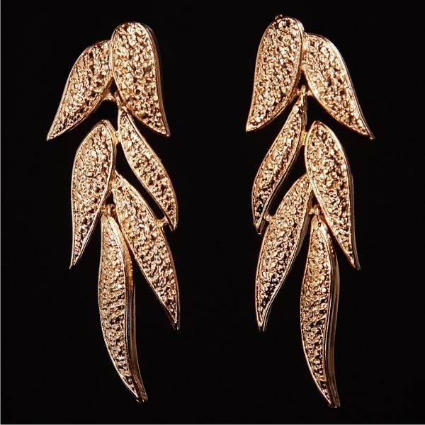 Brinco Folhas Grandes Dourado - 858